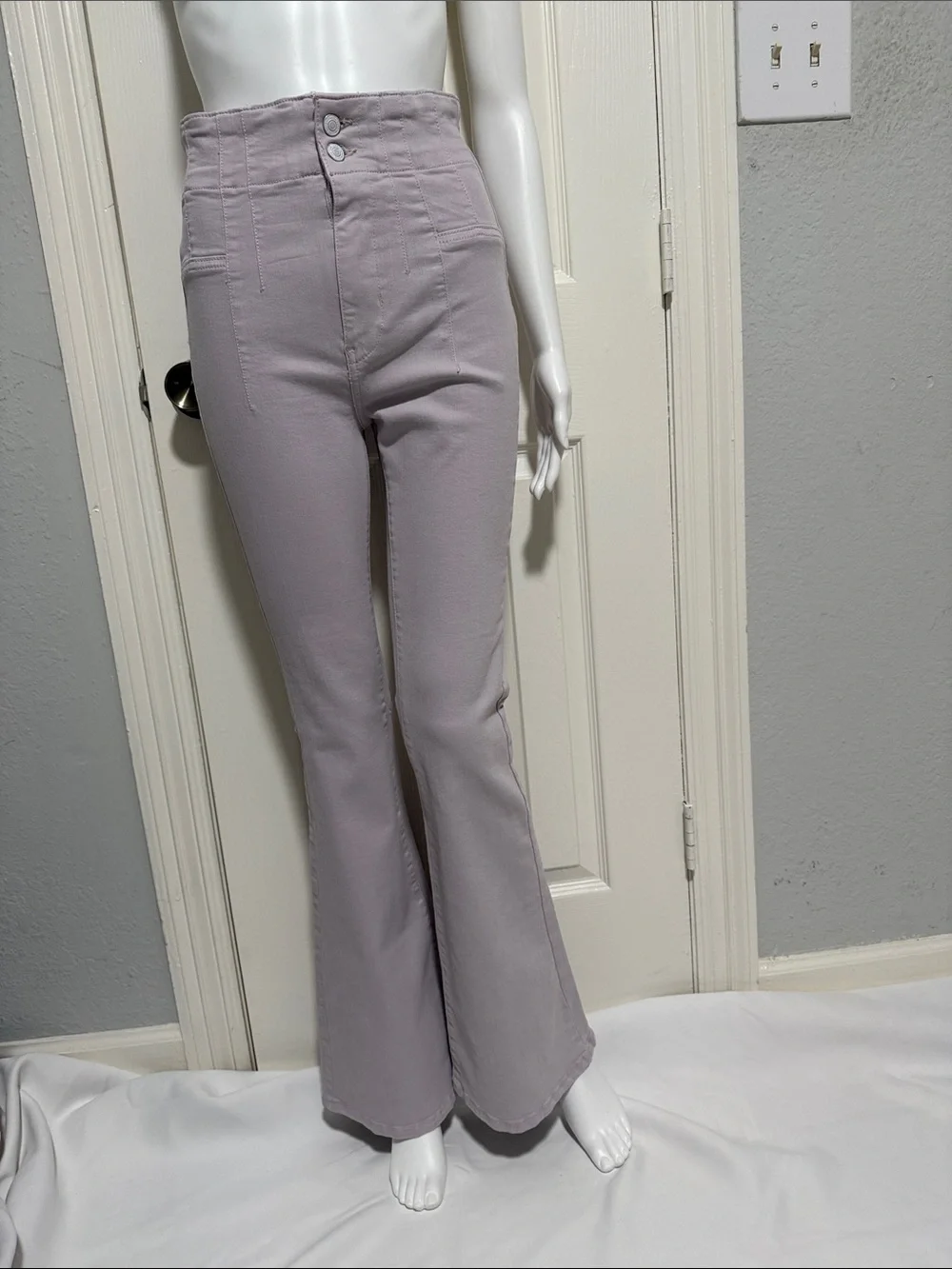 WE THE FREE  High-Rise Lavender Flare Jeans size 27 strech light purple